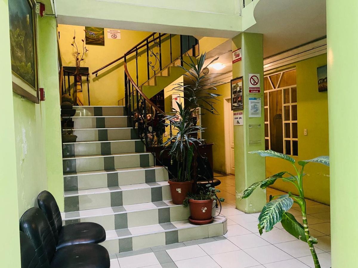 Hostal Grand Rio Baños Esterno foto